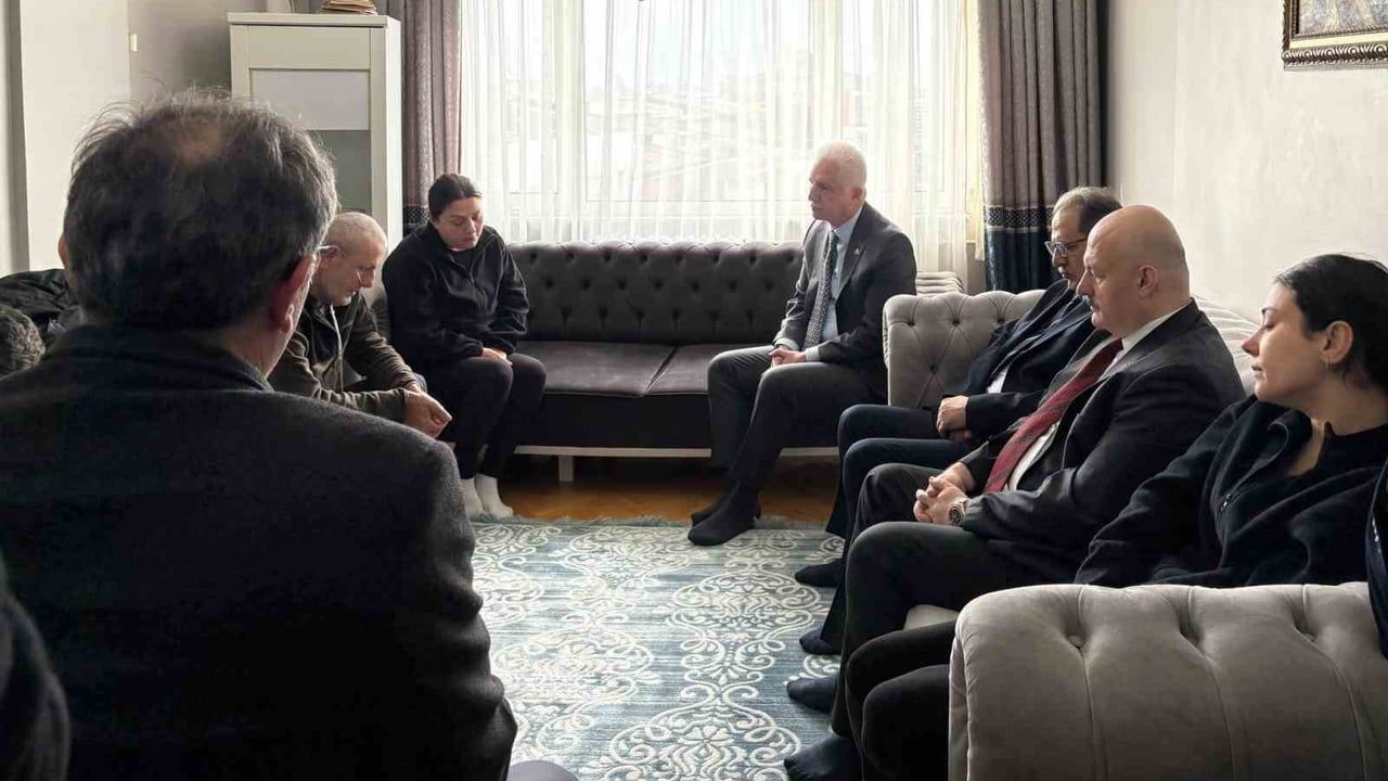 İstanbul Valisi Davut Gül, Atlas Çağlayan'ın Ailesini Ziyaret Etti