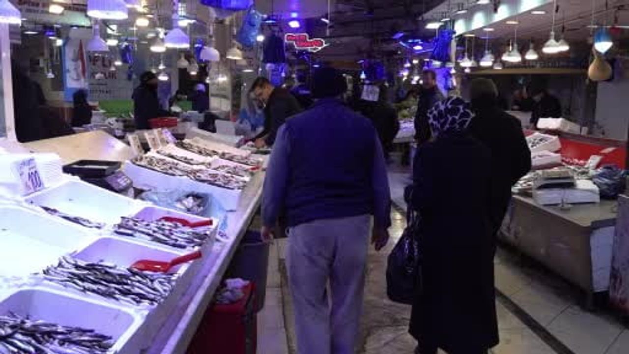 İstavritte Bolluk: Sakarya Tezgahlarında Fiyatlar Dibe Vurdu