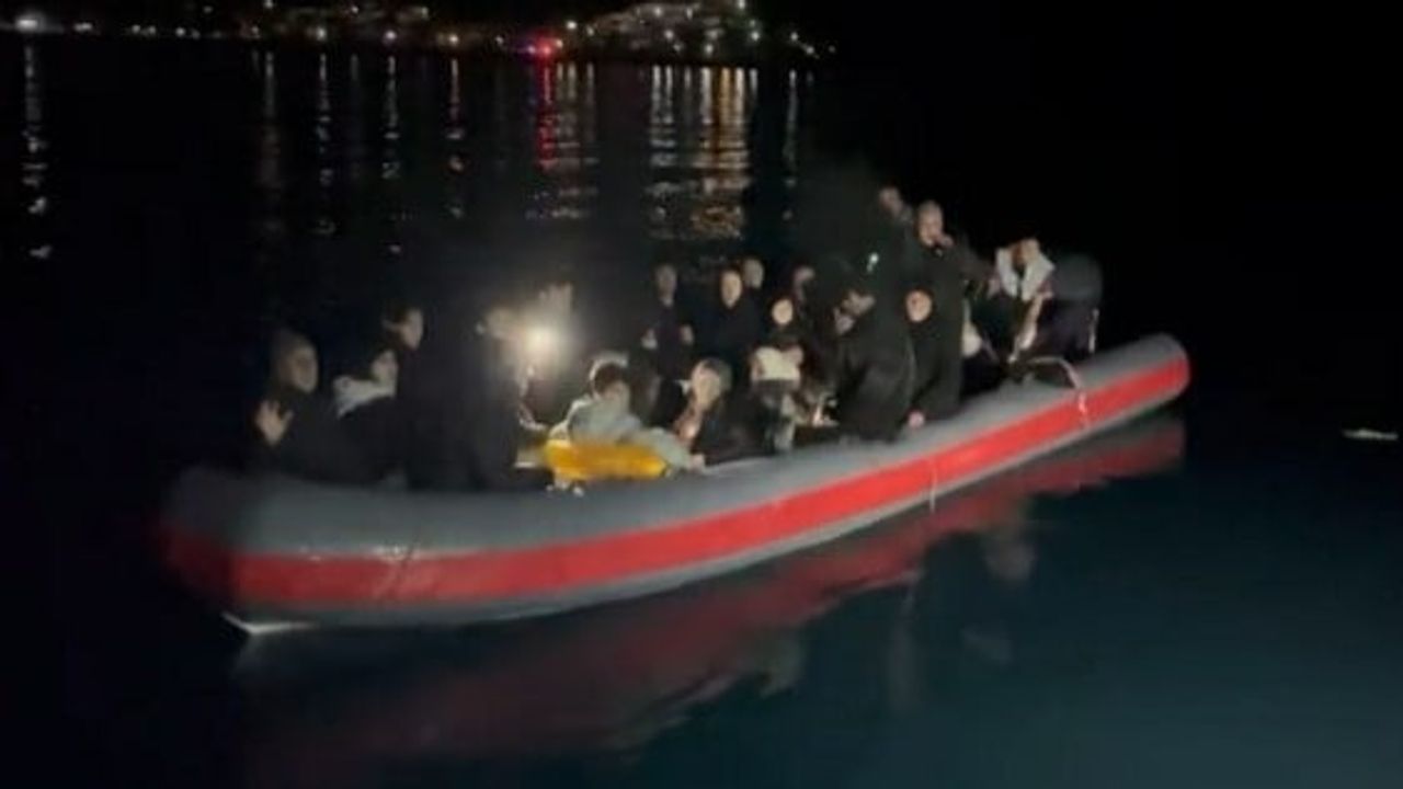 İzmir Açıklarında Düzensiz Göçmen Operasyonları