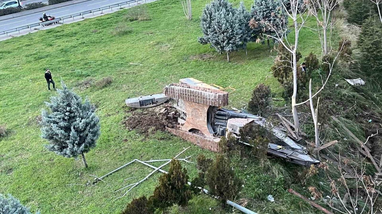 İzmir Buca'da Freni Boşalan Kamyonun Kazası