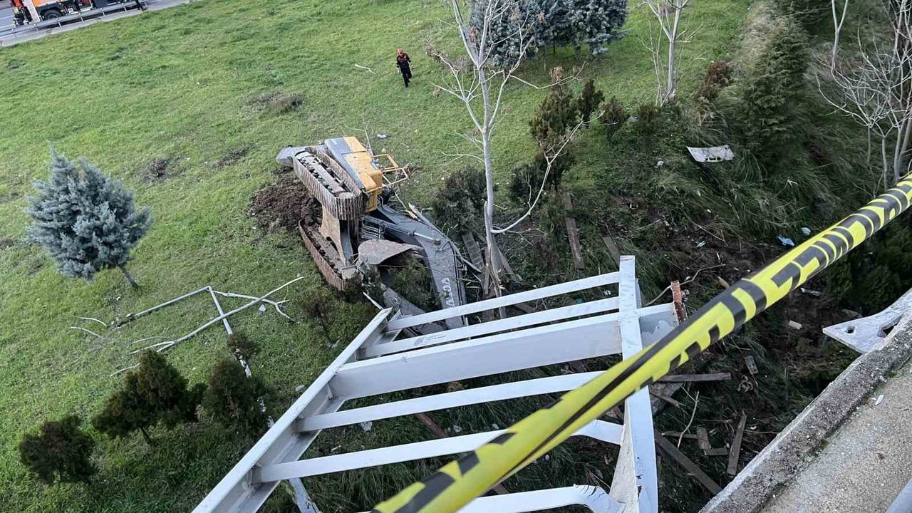 İzmir Buca'da Korkunç Kaza: 3 Yaralı