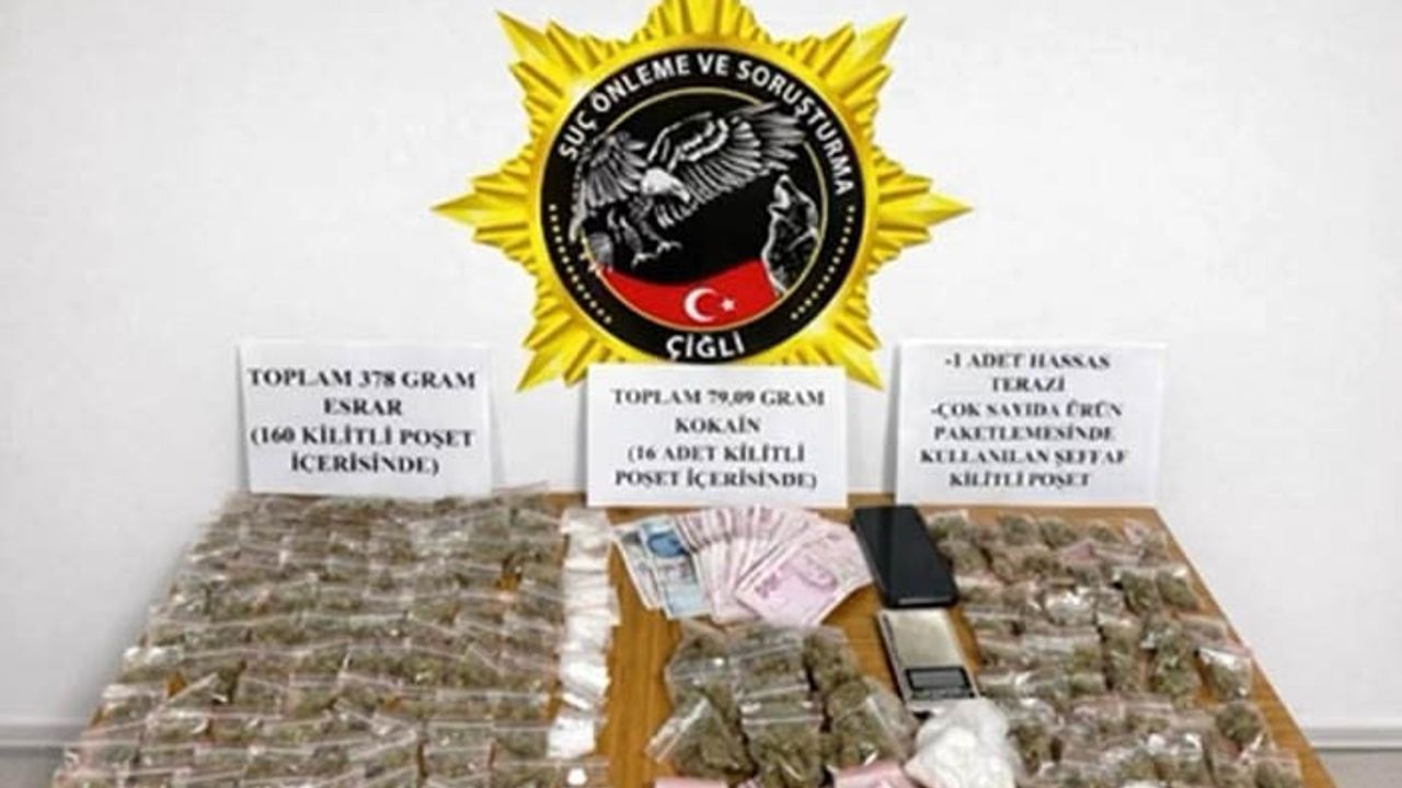 İzmir'de 16 Yaşındaki Torbacı Operasyonda Yakalandı