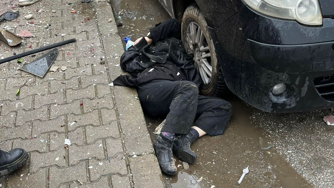 İzmir'de Feci Kaza: 1'i Ağır 6 Yaralı