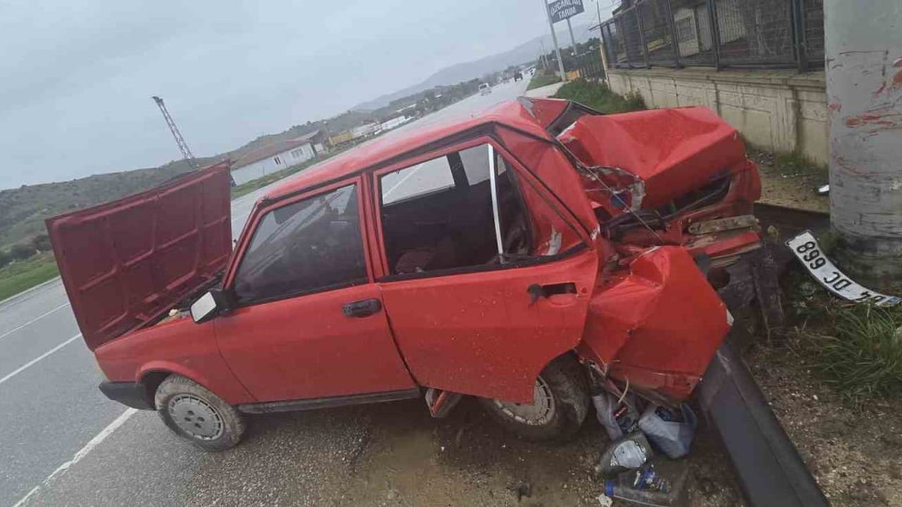 İzmir’de Trafik Kazası: 2 Yaralı