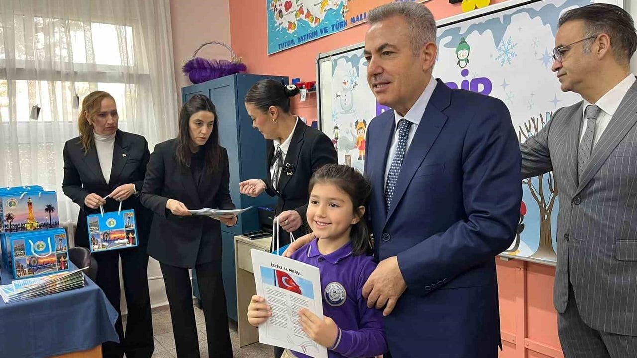 İzmir’de Yarıyıl Tatili Başladı: 721 Bin Öğrenci Karne Aldı