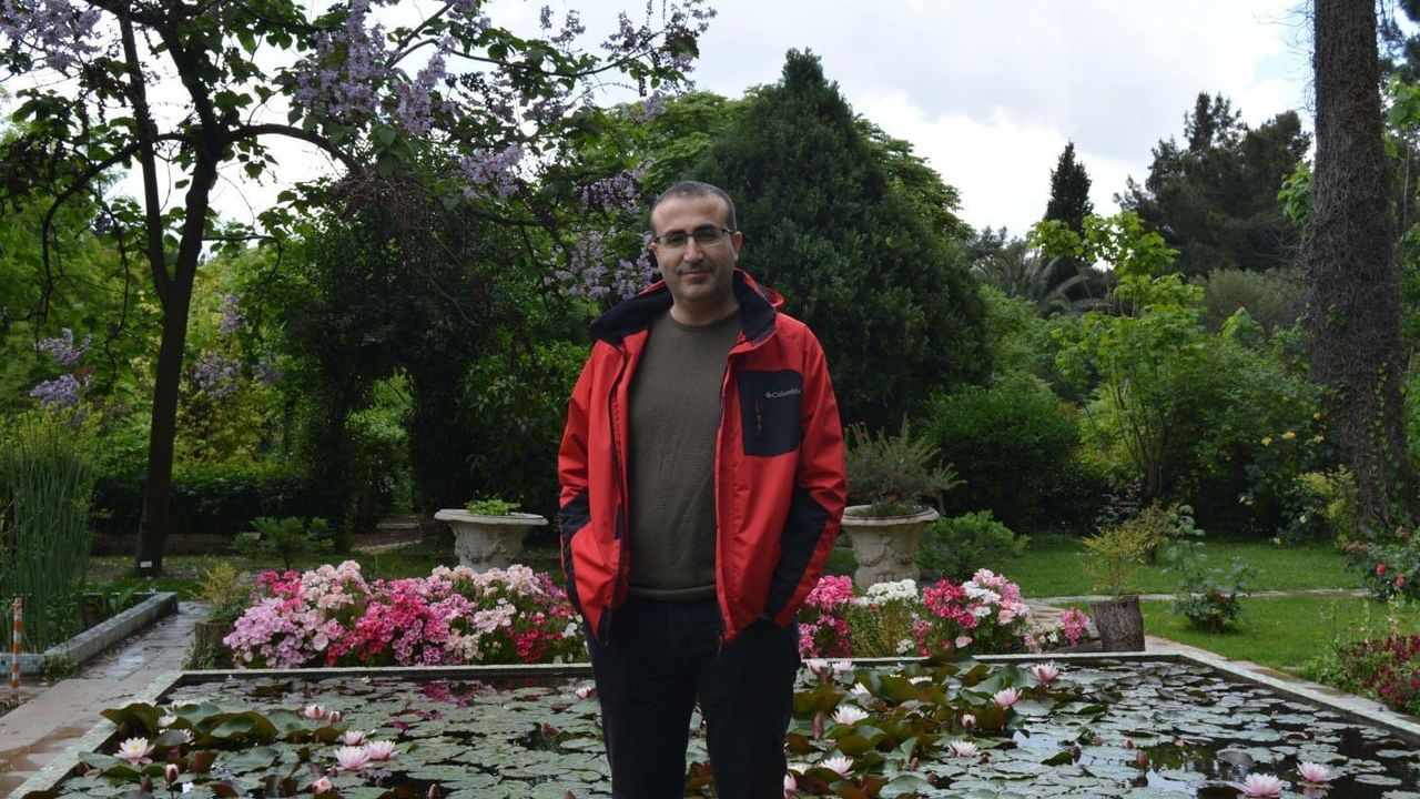 İzmir'de Yeni Bitki Türü Keşfedildi: İzmir Göbekotu