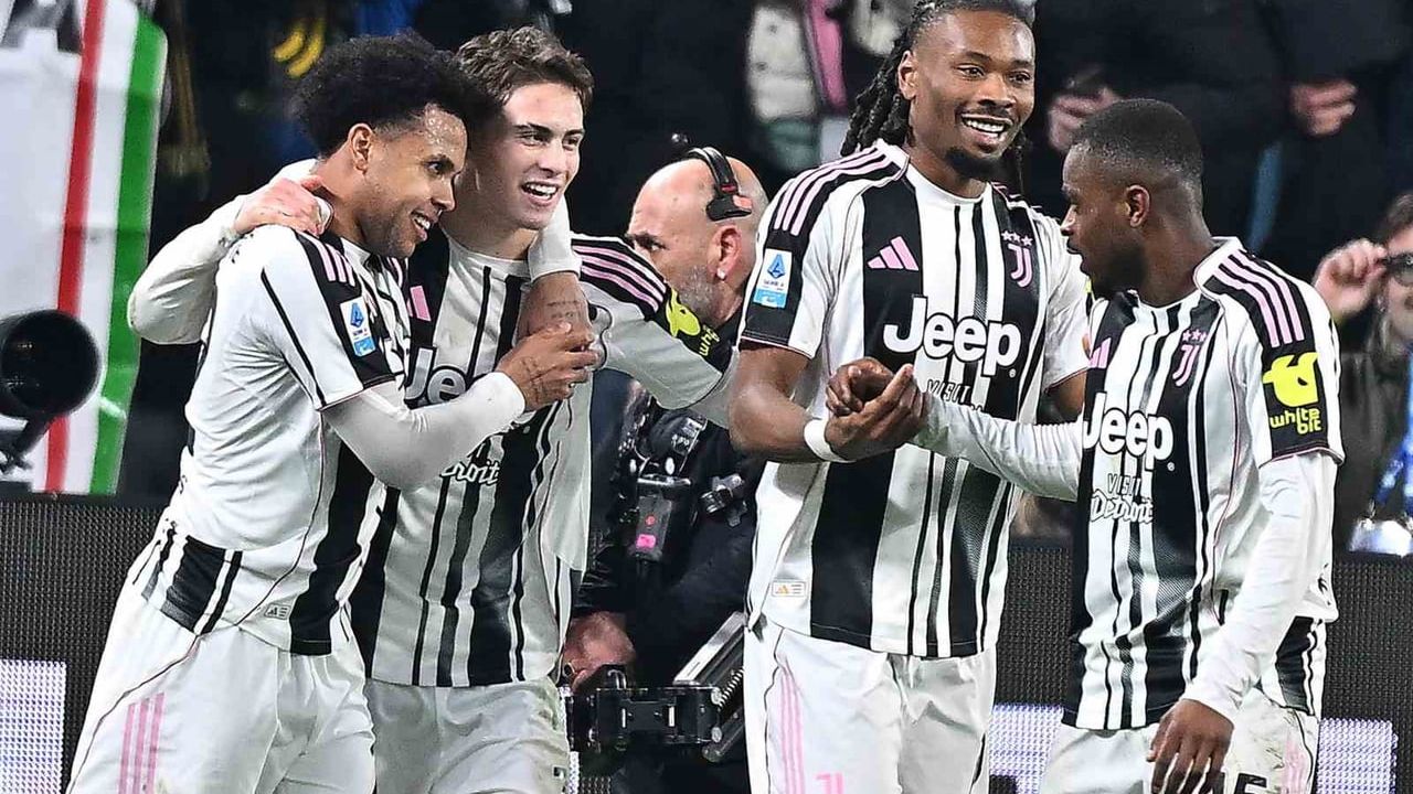 Juventus, Napoli'yi Farklı Geçti