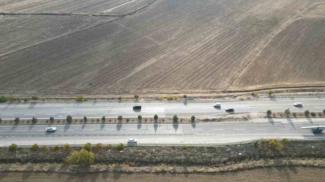 Kahramanmaraş'ta Depremin İzleri: 7 Metre Kayan Yol
