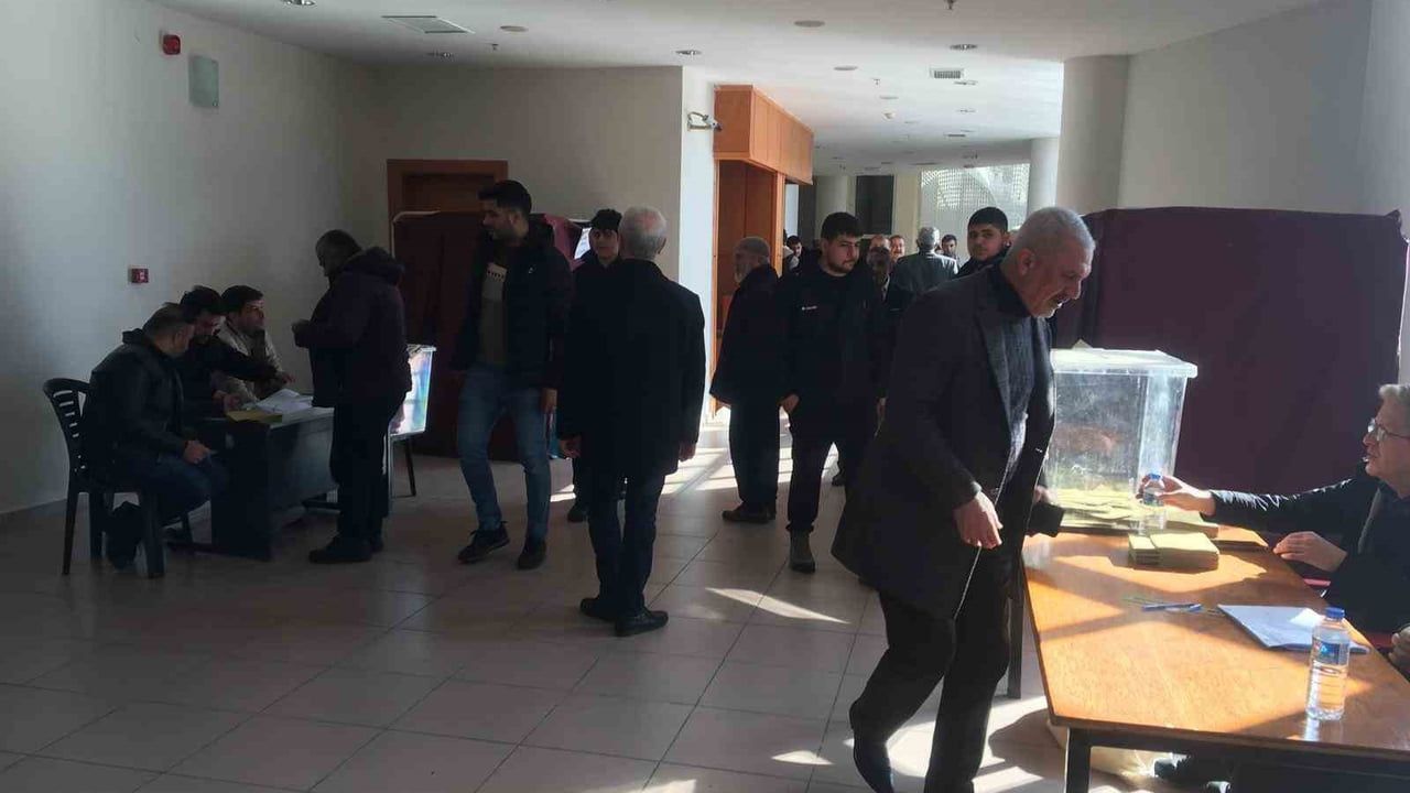 Kahta Şoförler ve Otomobilciler Odası'nda Başkan Değişimi