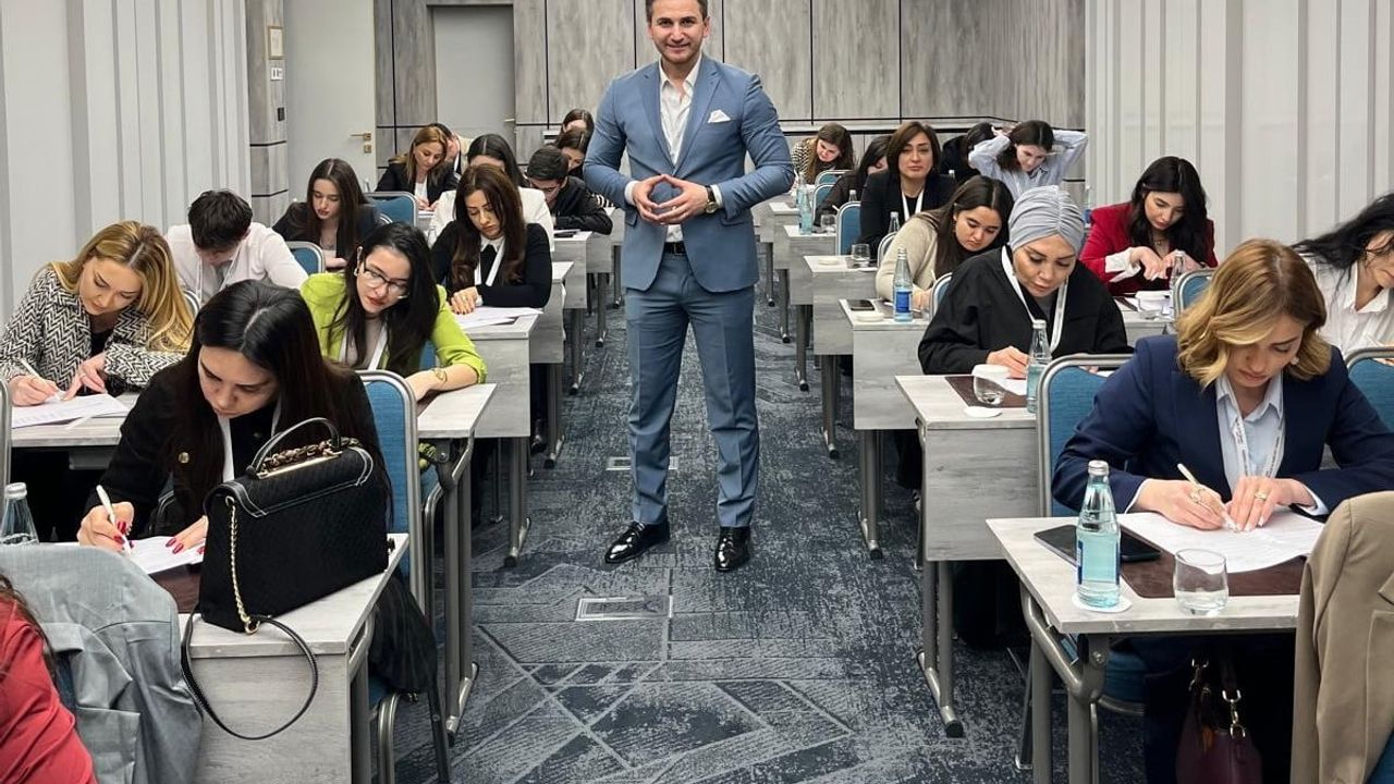 Kamil Vüsal Paşayev'in Bakü'de düzenlediği seminer yoğun ilgiyle karşılandı