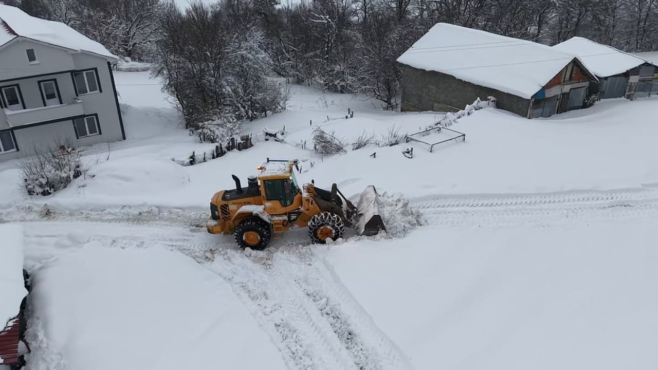 Karabük'te 144 Köy Yolu Yeniden Ulaşıma Açıldı