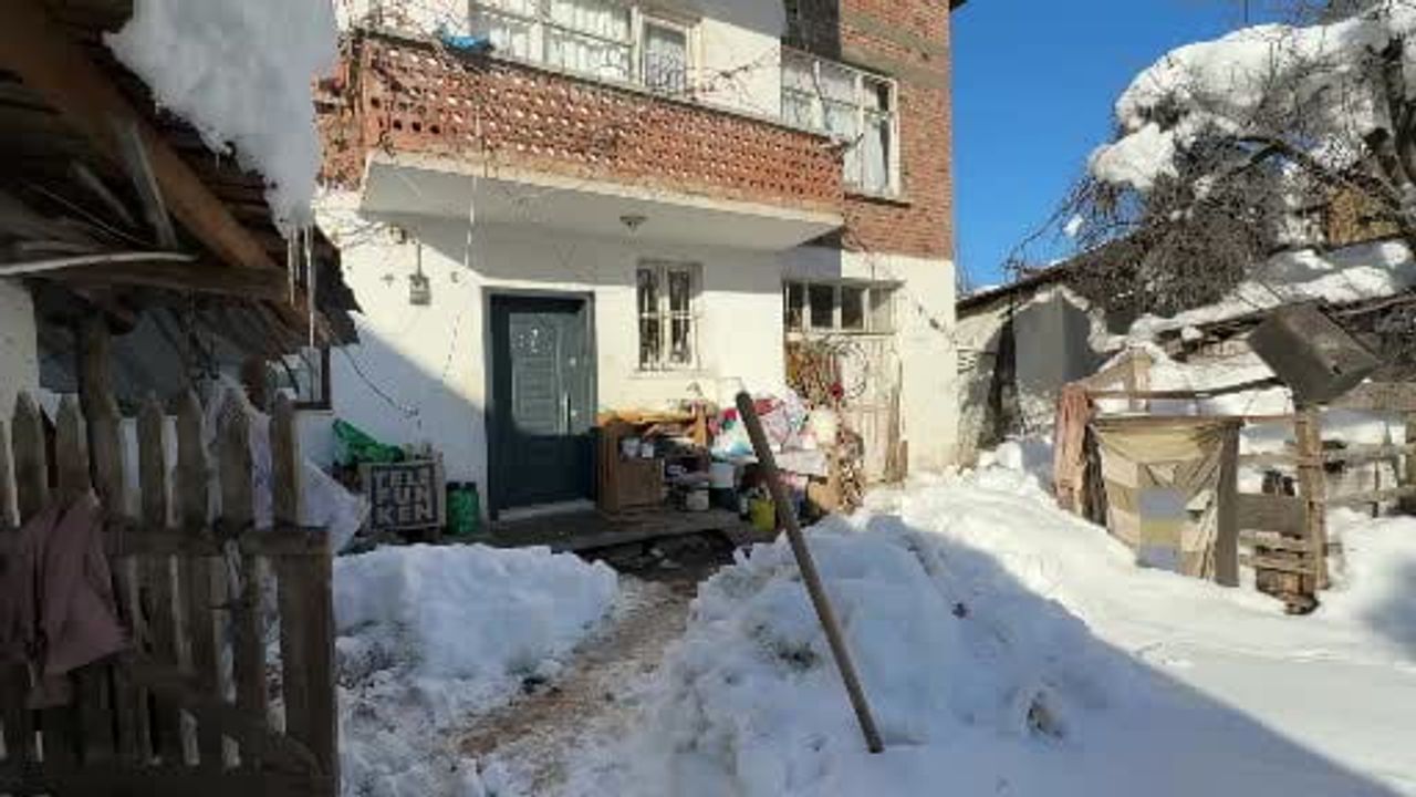 Karabük'te 80 Yaşındaki Kadın Donmuş Olarak Bulundu