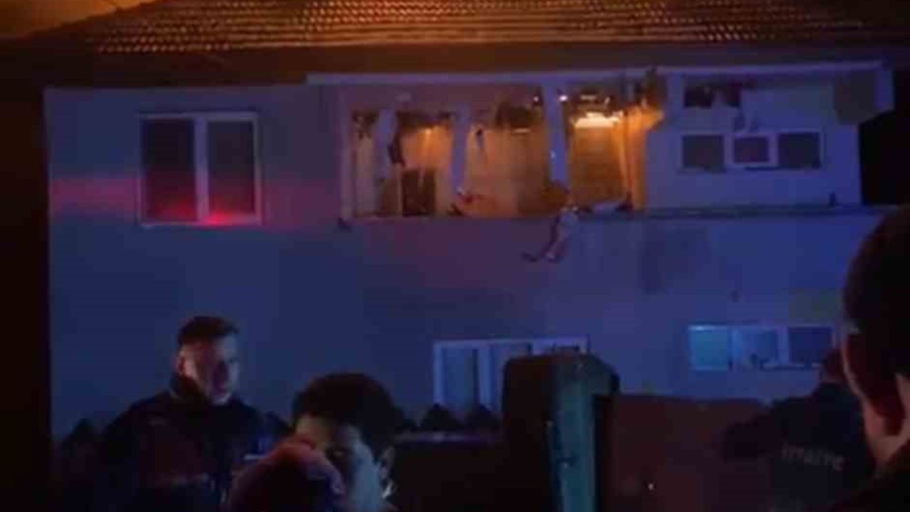 Karabük'te İki Katlı Evde Yangın: Olayın Ayrıntıları