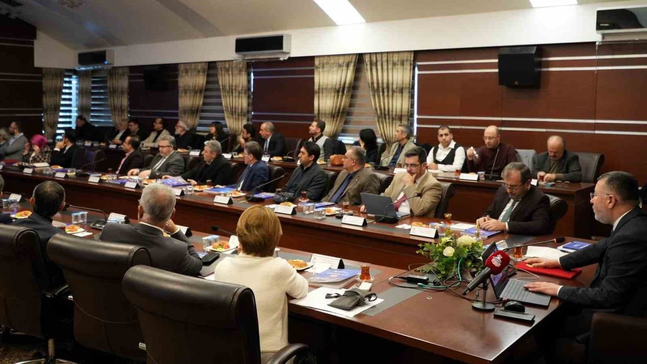 Karabük Üniversitesi Senatosu, Akademik Performansı ve Projeleri Gündeme Aldı