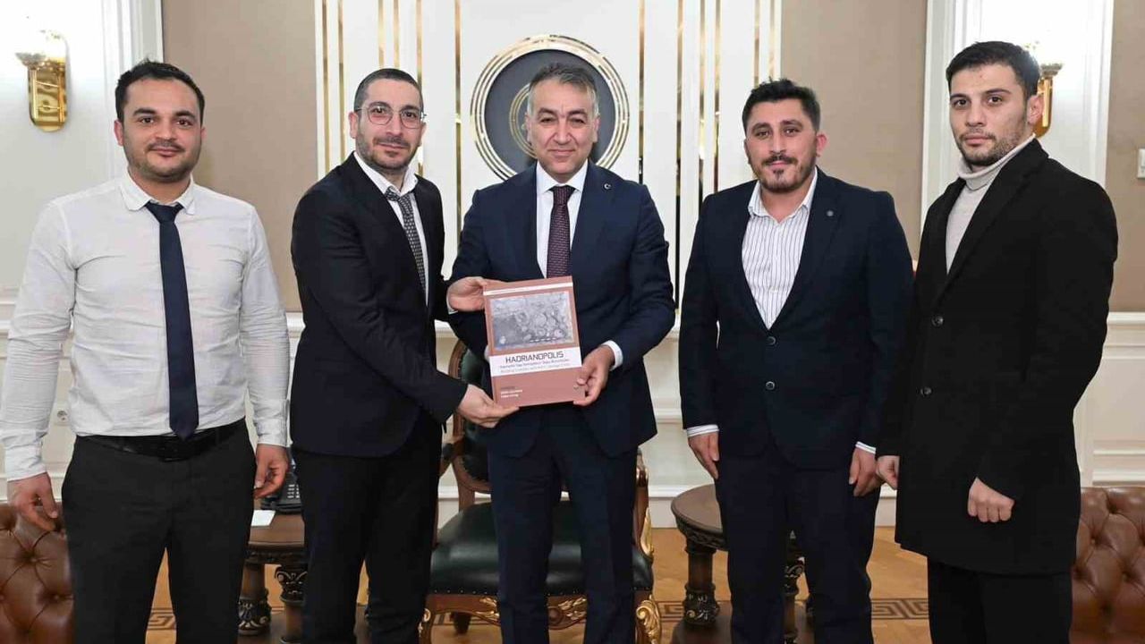 Karabük Valisi, Hadrianopolis Kazı Ekibini Kutladı