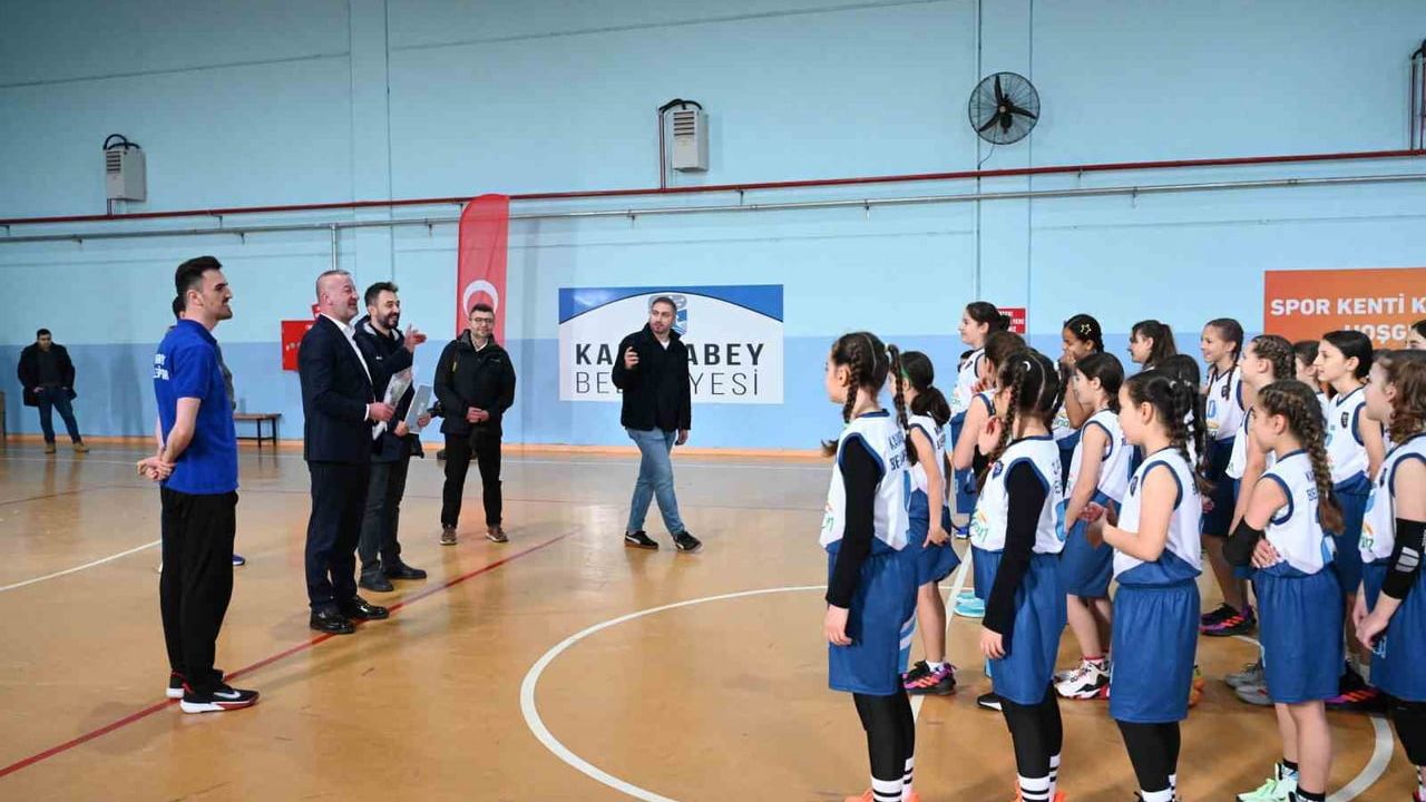 Karacabey Belediyesi'nden Amatör Spora Geniş Destek