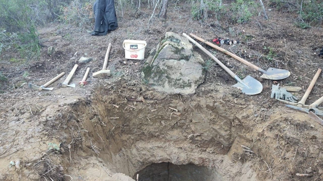 Karacasu’da Kaçak Kazı Operasyonu: 5 Şahıs Suçüstü Yakalandı