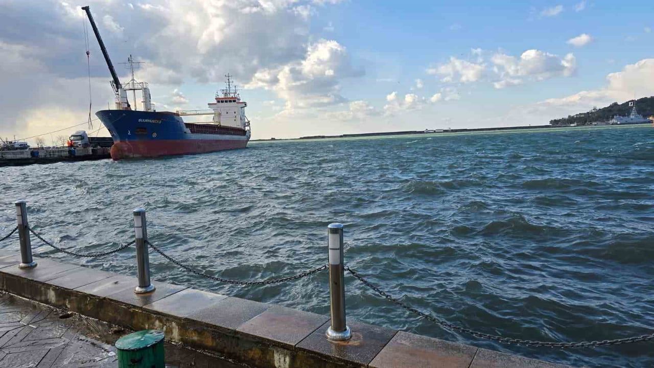 Karadeniz Ereğli'de Şiddetli Fırtına Etkili Oldu