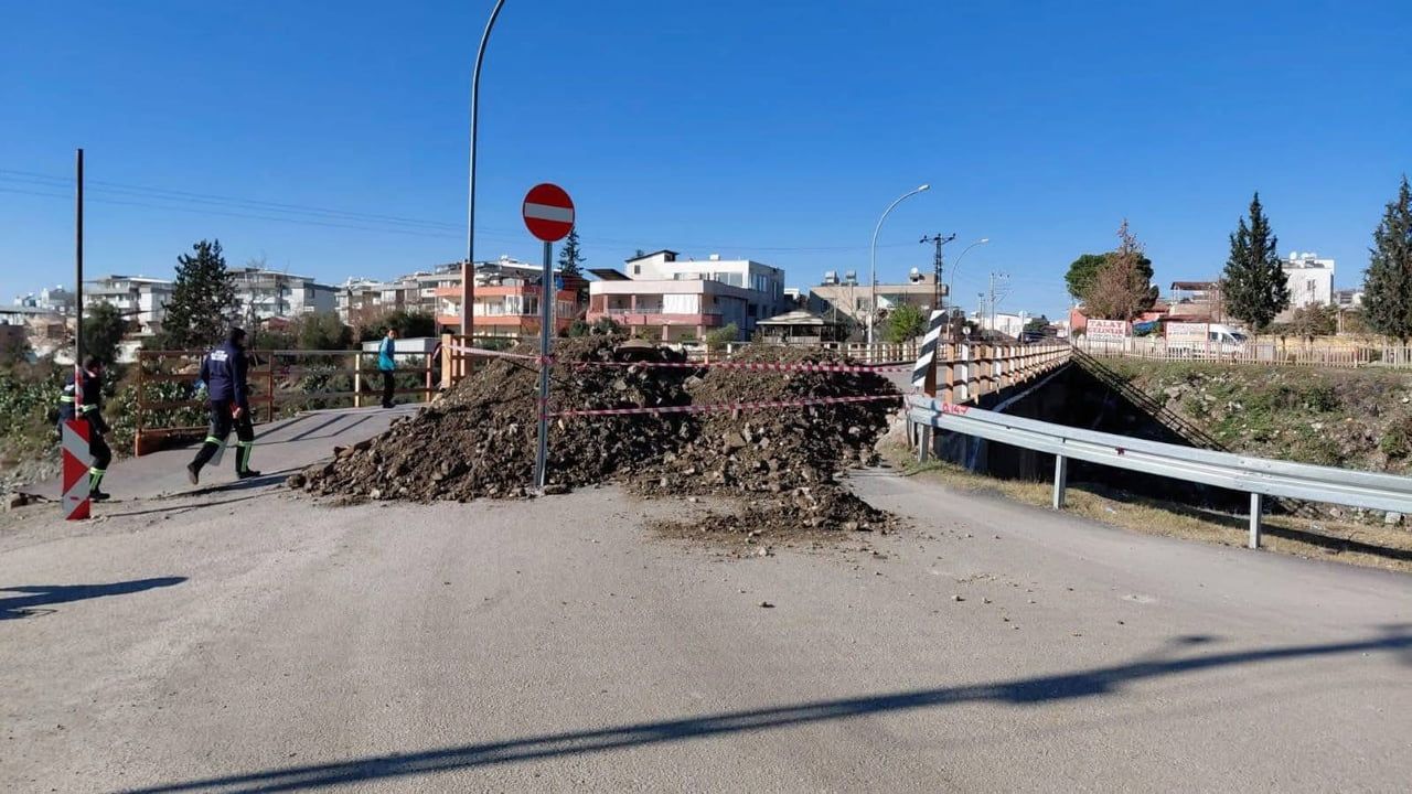 Karakese Köprüsü Geçici Olarak Trafiğe Kapandı