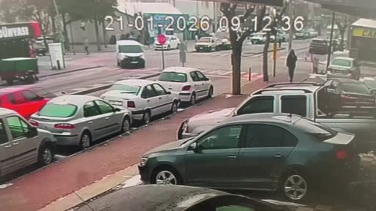 Karaman'da Kavşakta Kaza: 3 Yaralı