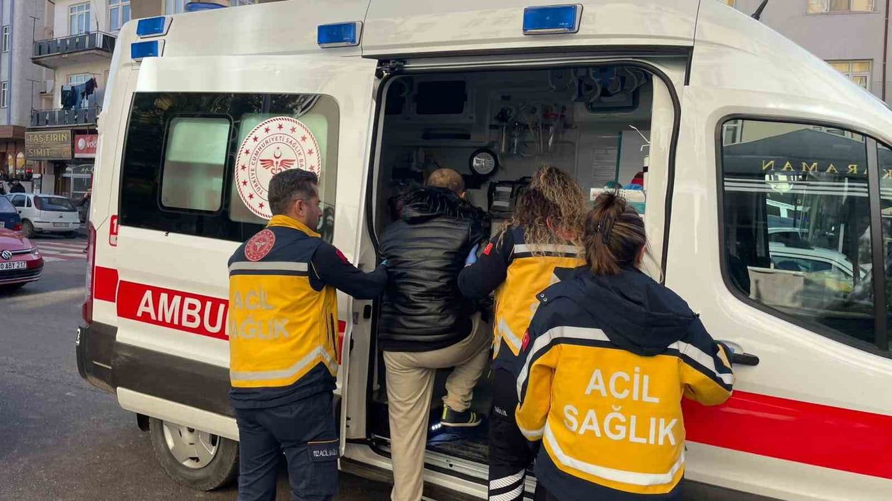 Karaman'da Motosiklet Kazası: Yaya Yaralandı