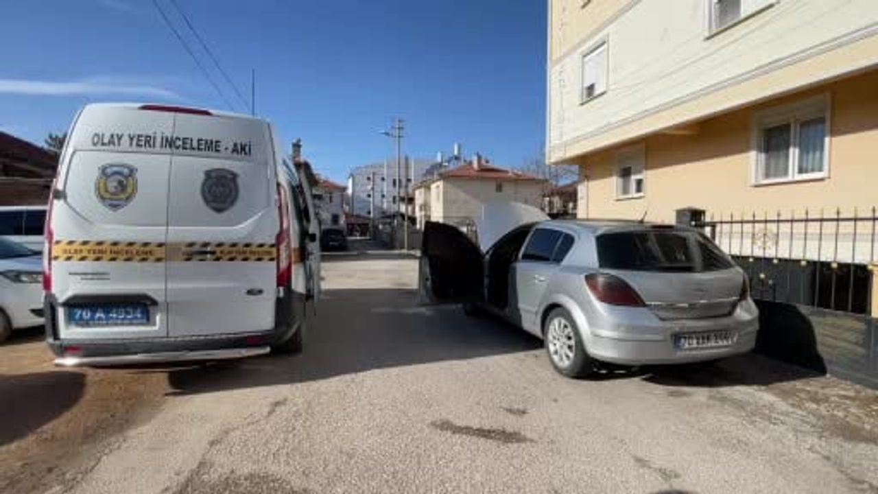 Karaman'da Park Halindeki Otomobil Yangını