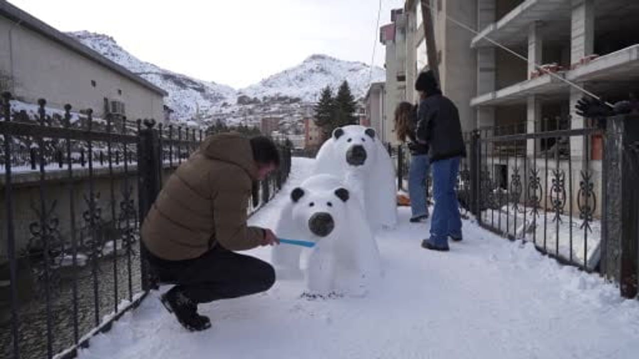 Kardan Heykellerle Cihan Oral'ın Sanat Yolculuğu