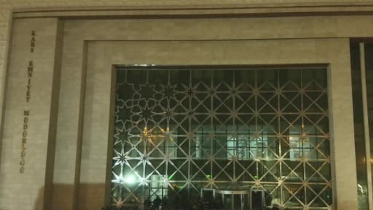 Kars'ta Fuhuş Operasyonu: 20 Gözaltı ve 21 Kadın Kurtarıldı