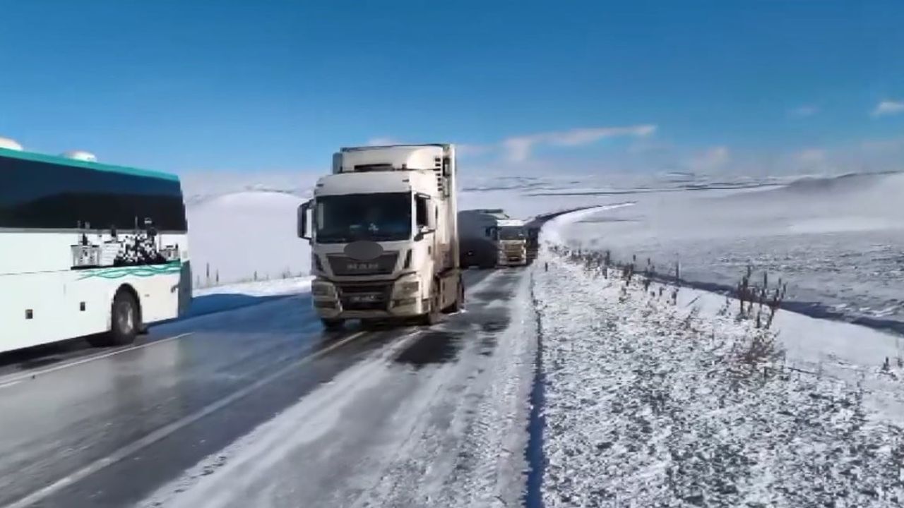 Kars’ta Kar ve Buz Zor Durum Yarattı