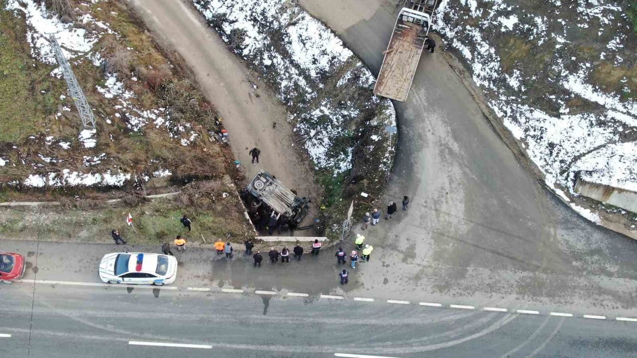 Kastamonu'da Şarampole Uçan Araçta Sürücü Hayatını Kaybetti