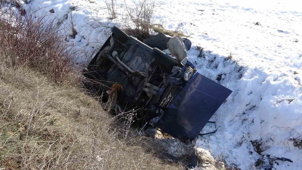 Kastamonu'da Tofaş Otomobil Kazası: 1'i Ağır 4 Yaralı