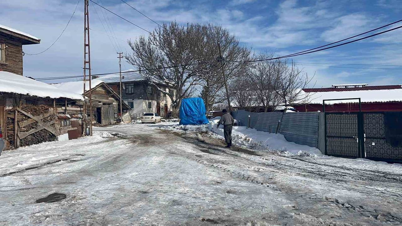 Kastamonu'da Yanan Minibüs, Kalp Krizine Neden Oldu