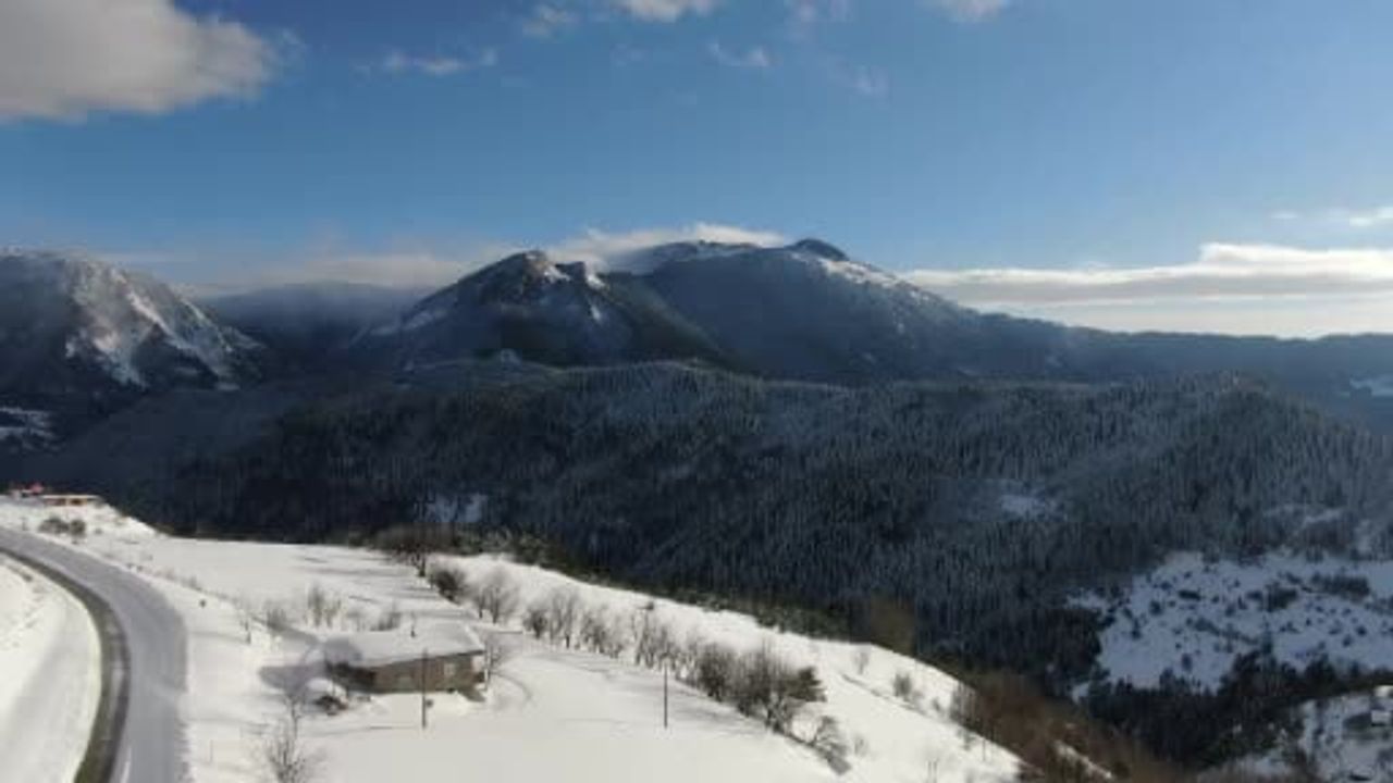 Kastamonu'nun Yaralıgöz Dağı'nda Müthiş Kar Manzaraları