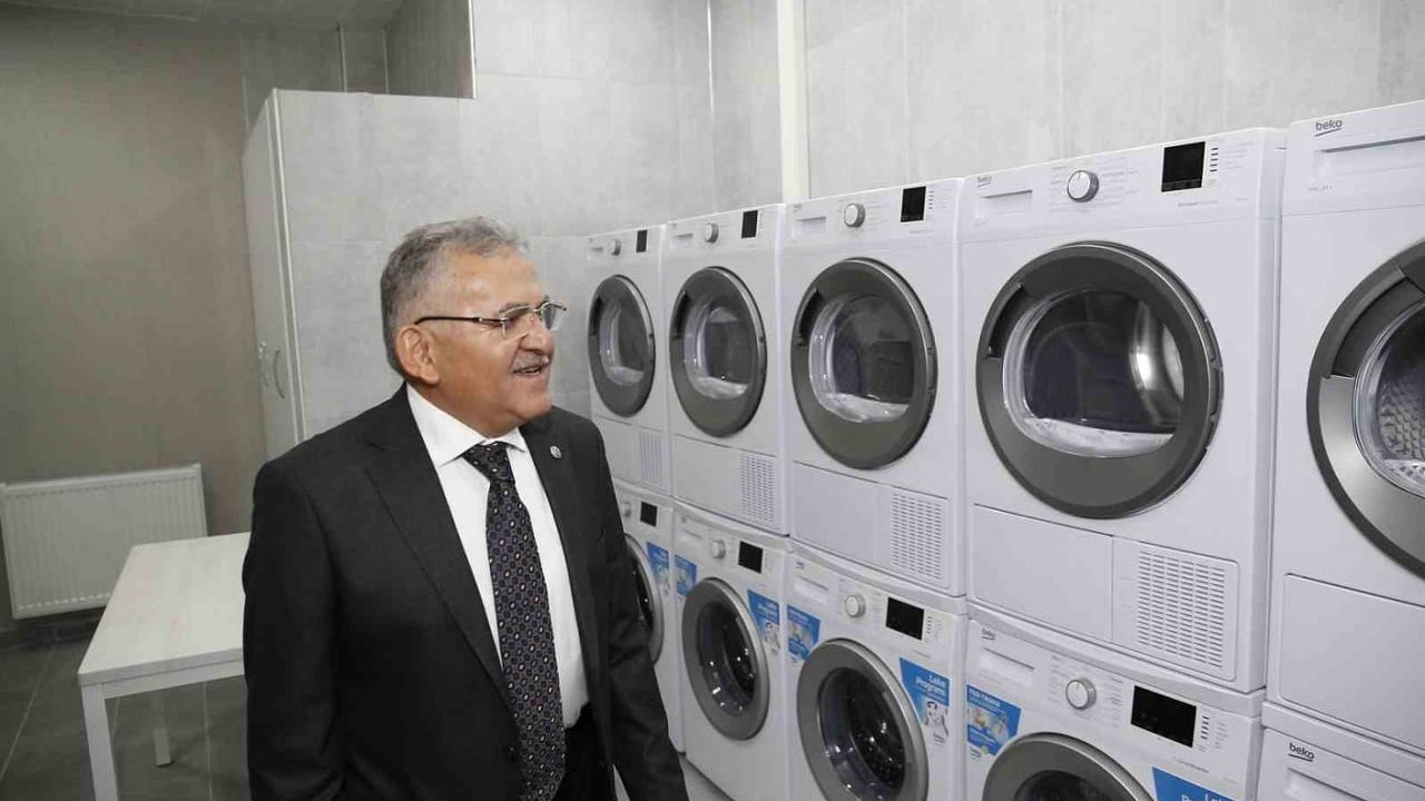 Kayseri Büyükşehir Belediyesi'nden Öğrencilere Ücretsiz Çamaşır Hizmeti