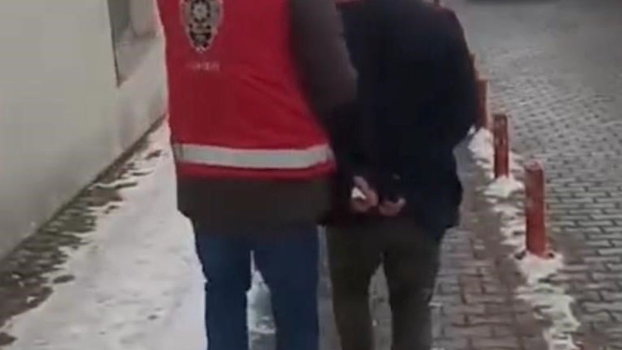 Kayseri'de Hapis Cezasıyla Aranan 3 Kişi Yakalandı