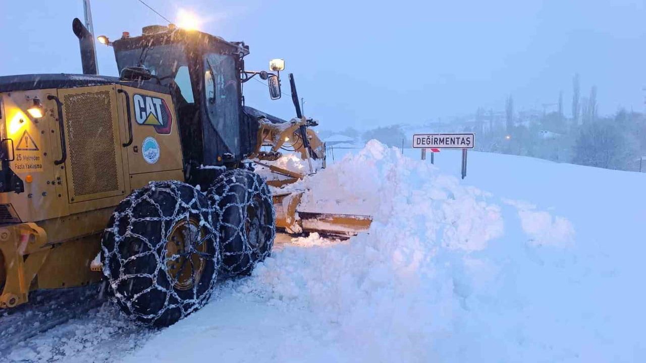 Kayseri'de Kapanan Yolların Durumu ve Karla Mücadele Çalışmaları