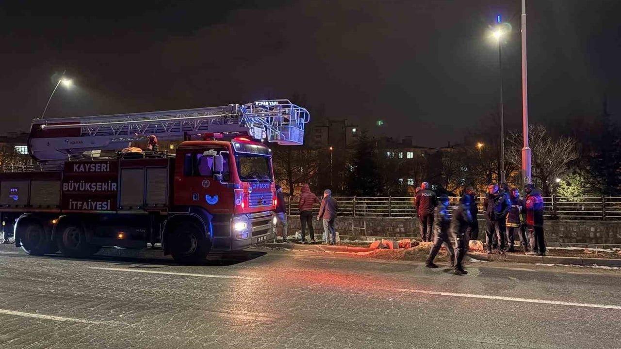 Kayseri'de Otomobil Kanalı Aştı: 1 Yaralı