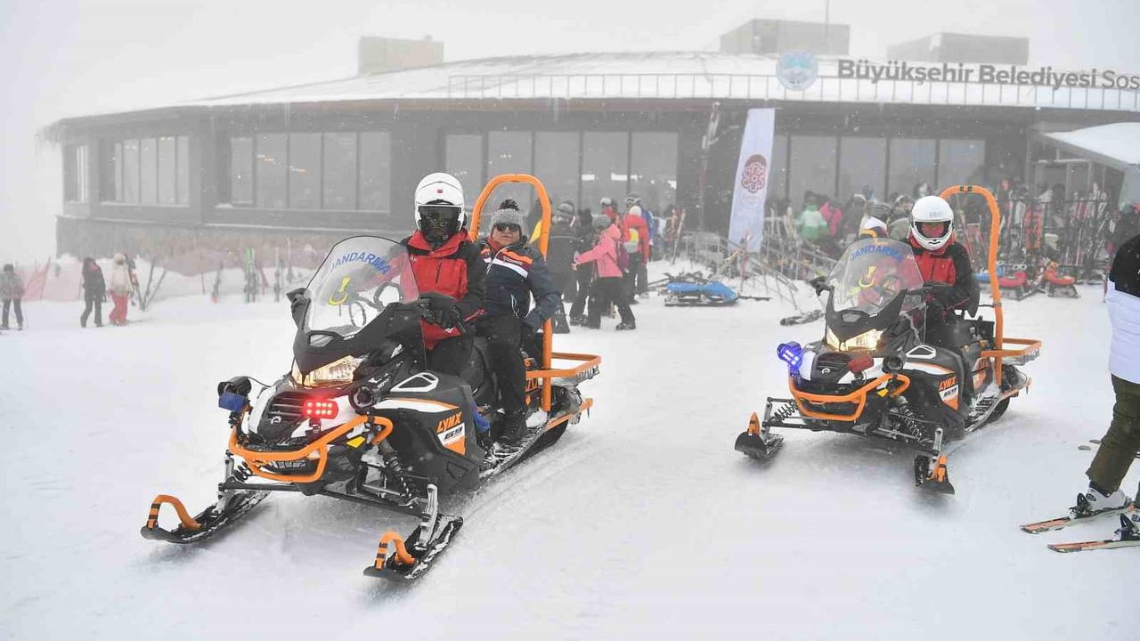 Kayseri'de Turizmin Zirvesi: Başkan Büyükkılıç Erciyes'i Ziyaret Etti