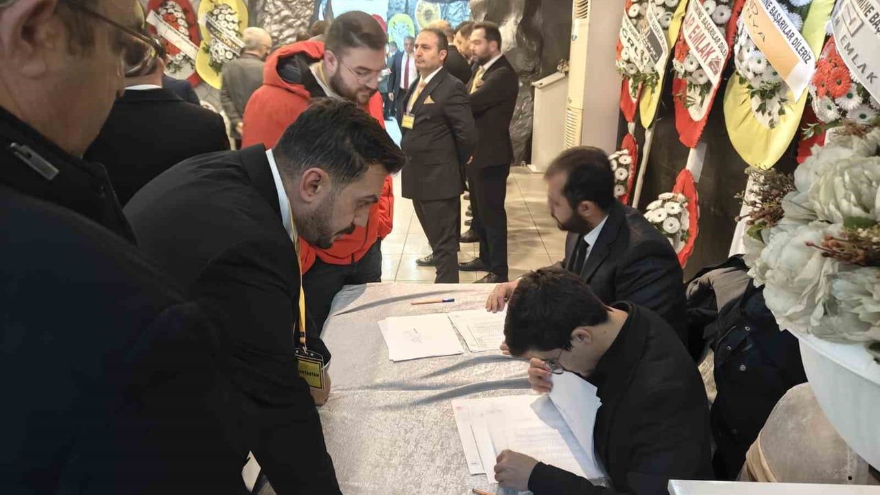 Kayseri Emlakçılar Odası'nda 6. Olağan Genel Kurul Heyecanı