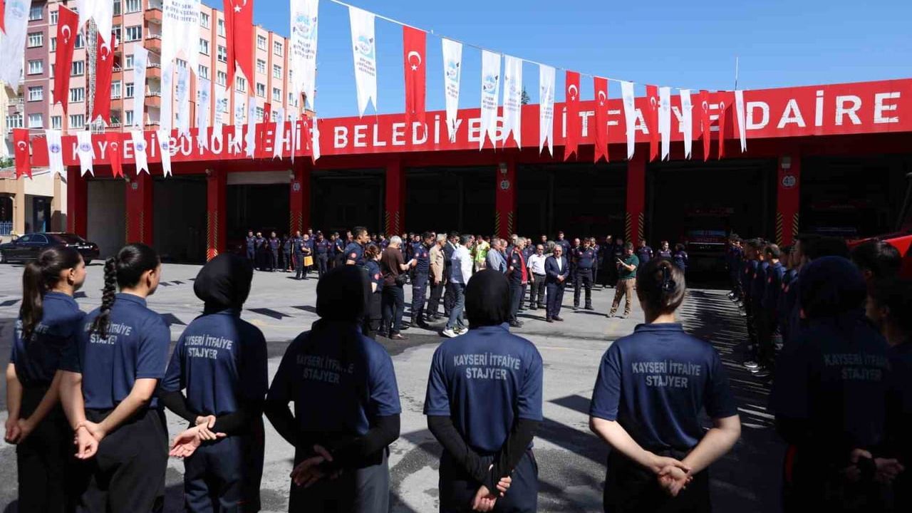 Kayseri İtfaiyesi 2025'te 11 Bin Olayda Başarı