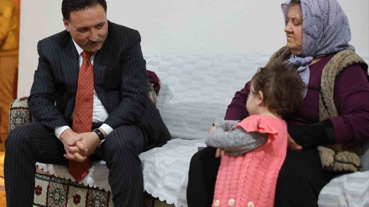 Kayseri Valisi Gökmen Çiçek'ten Hane Ziyaretleri