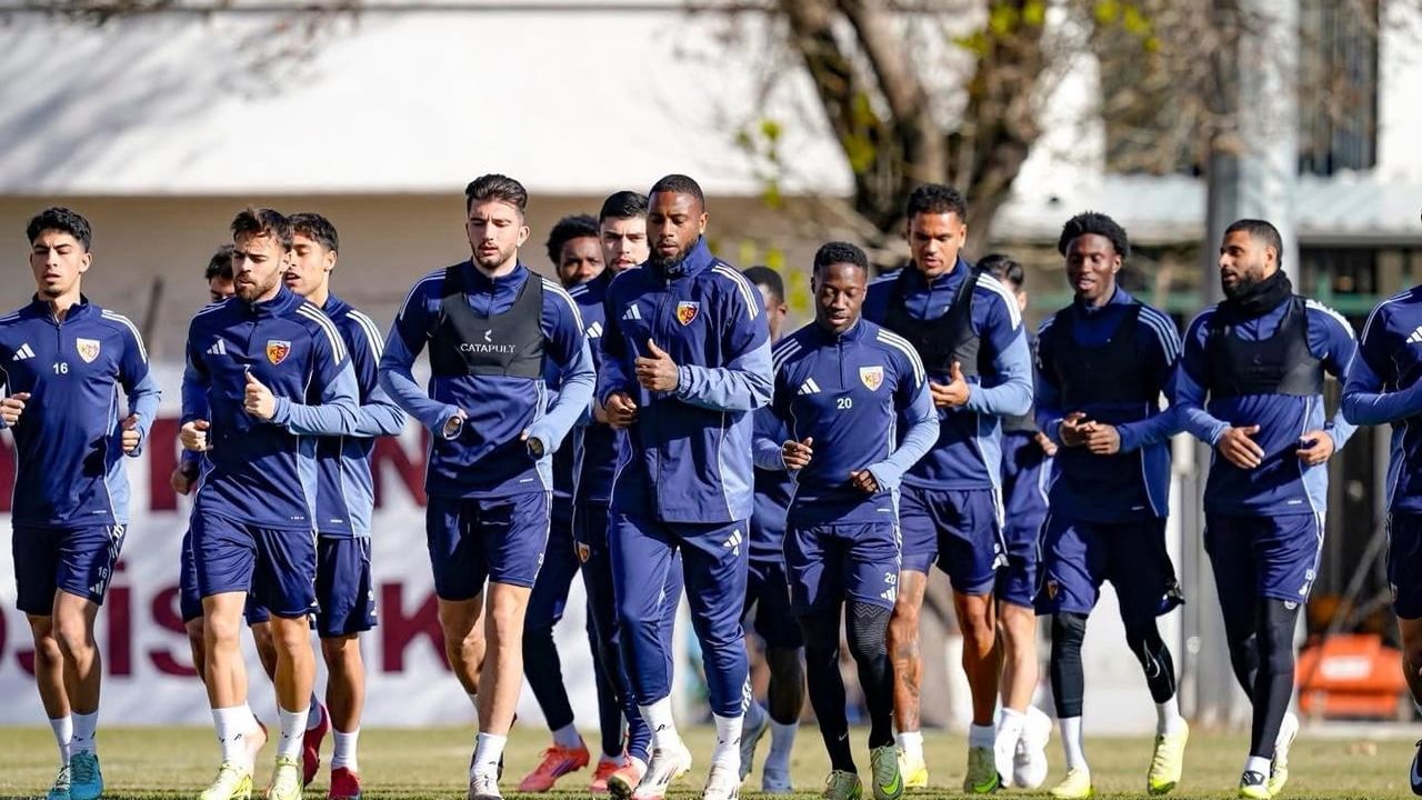 Kayserispor'un Antalya Kampı Başlıyor