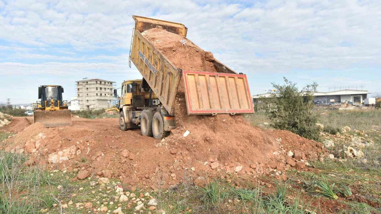 Kepez Belediyesi'nden Zeytinlik Mahallesi'ne Yeni Ulaşım Yolu