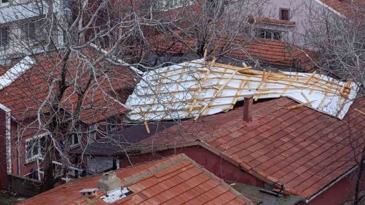 Keşan'da Şiddetli Rüzgar ve Yüzde Batan Tekne