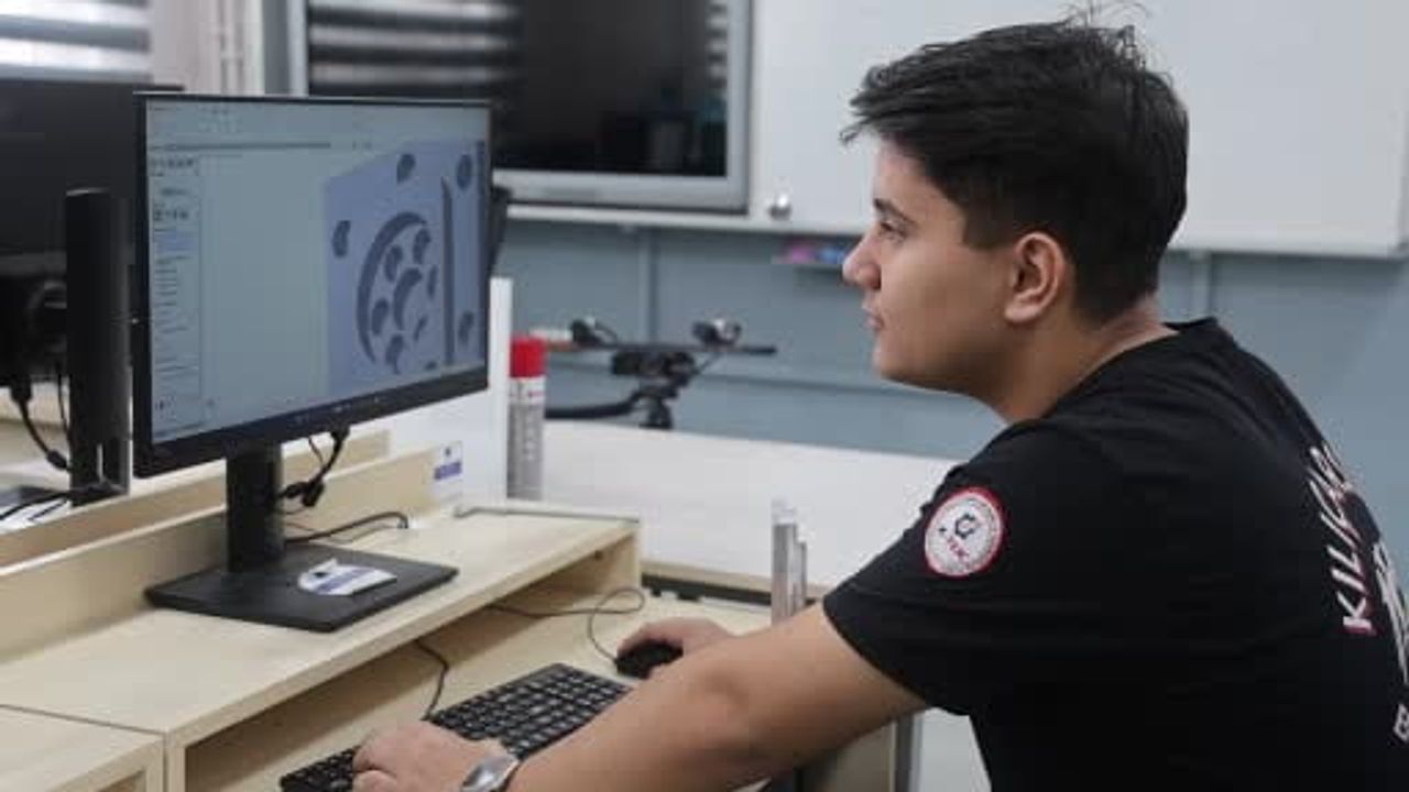 Kılıçarslan Borsa İstanbul Mesleki ve Teknik Anadolu Lisesi 12 Milyon Lira Ciroya Ulaştı