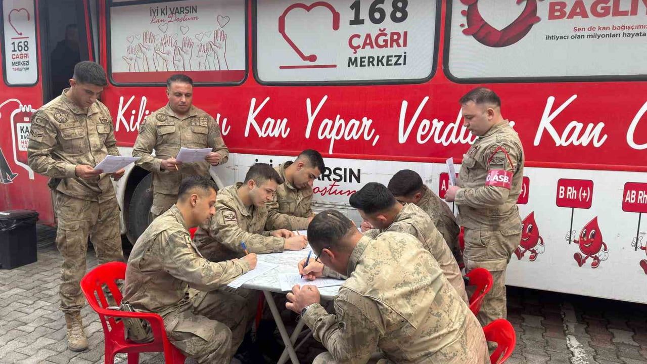 Kilis Jandarması'ndan Kızılay'a Kan Bağışı Desteği