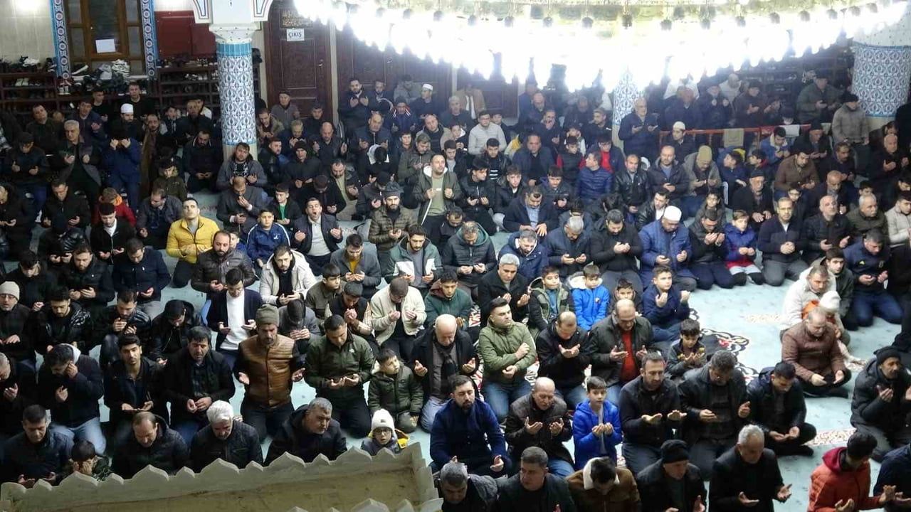 Kilis’te Miraç Kandili Coşkusu