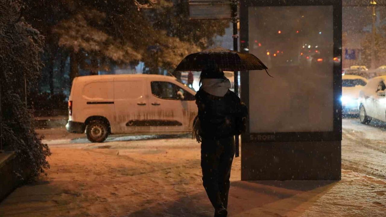 Kırıkkale'de Kar Yağışı Canlandırdı