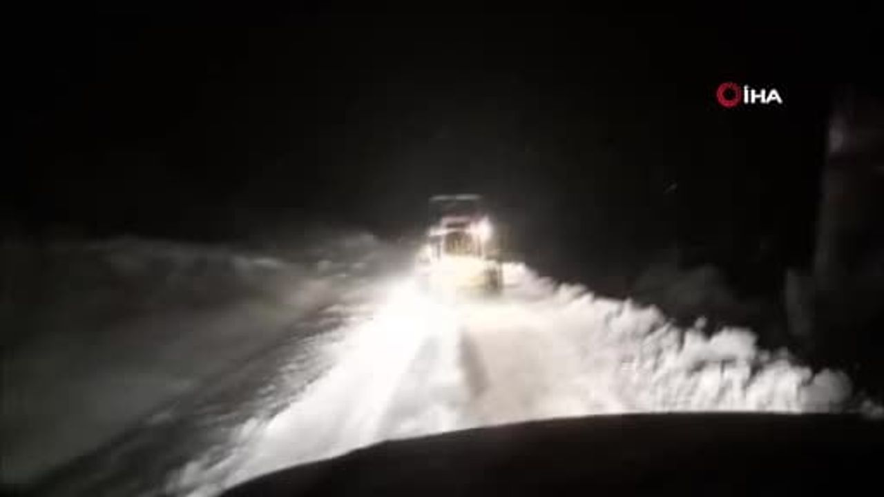 Kırşehir'de Kar Yağışı Sonrası Yollar Yeniden Açıldı