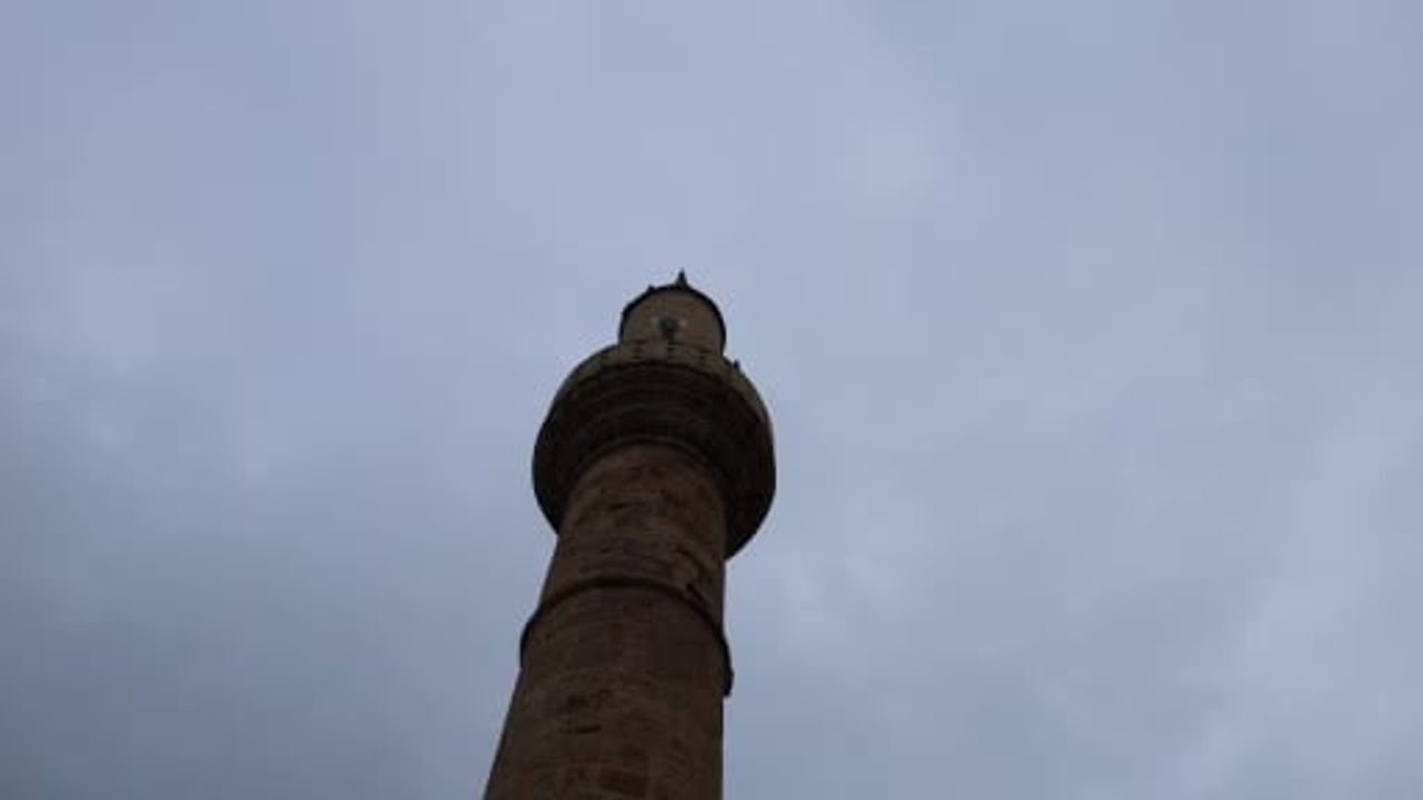 Kırşehir'deki Kapucu Camii, Güvercinlere Ev Sahipliği Yapıyor